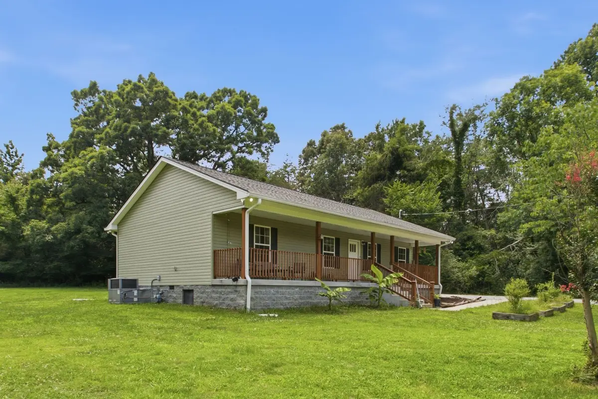8252 Pinewood Rd, Nunnelly, TN 37137 - #1