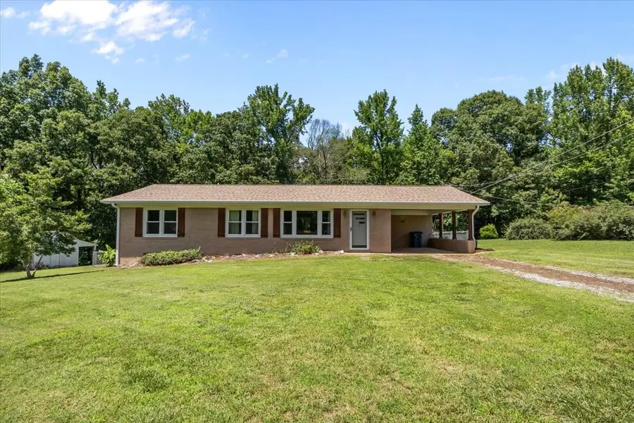 196 Victor St, Camden, TN 38320 - #2