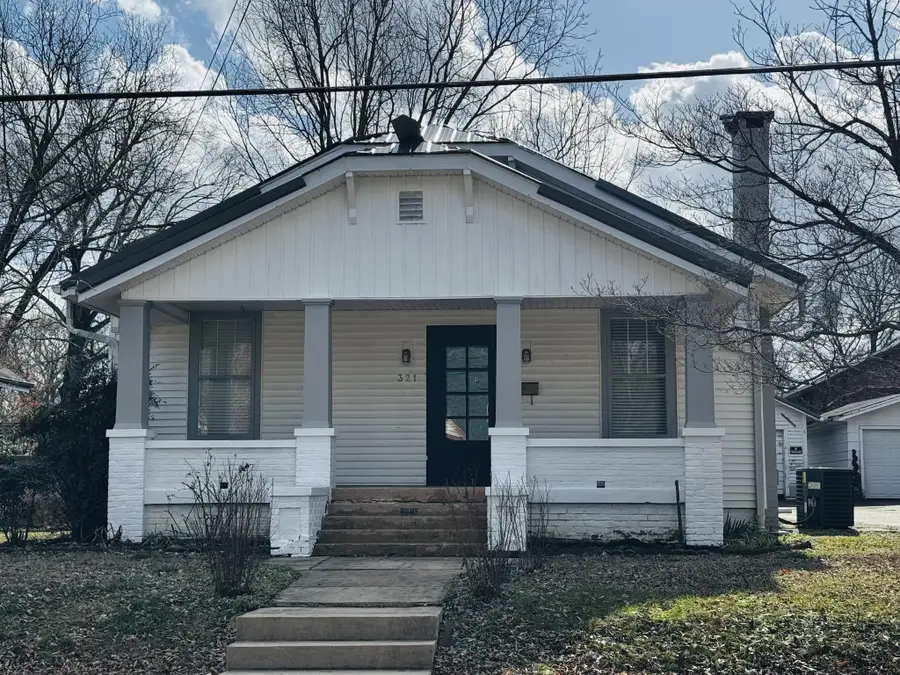 321 Walnut St, Paris, TN 38242 - #2