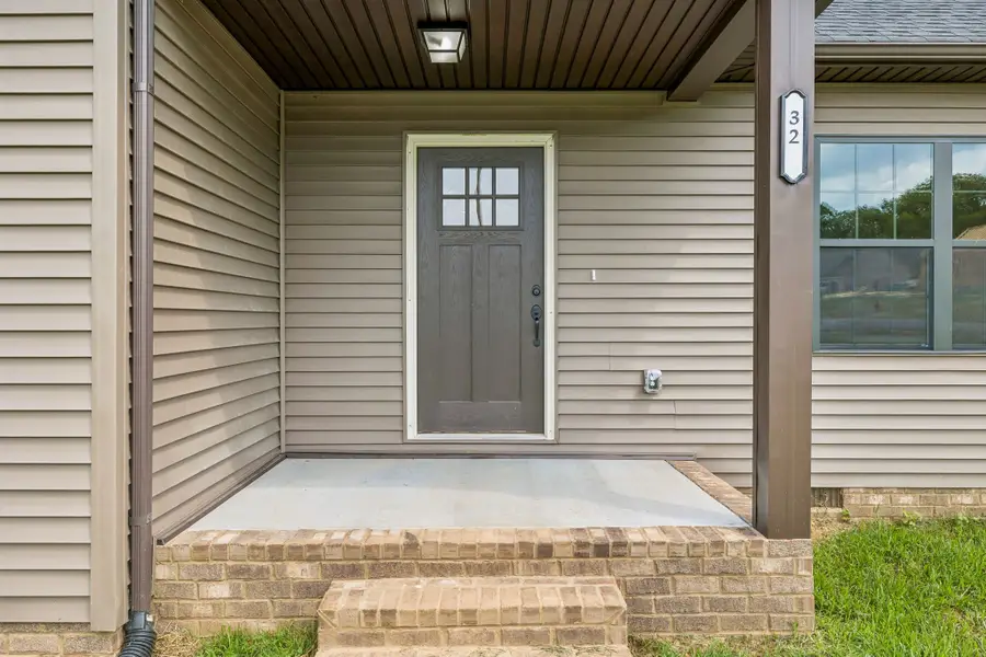32 Iris Way, Lafayette, TN 37083 - #3