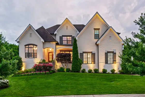 211 Snowden St W, Franklin, TN 37064