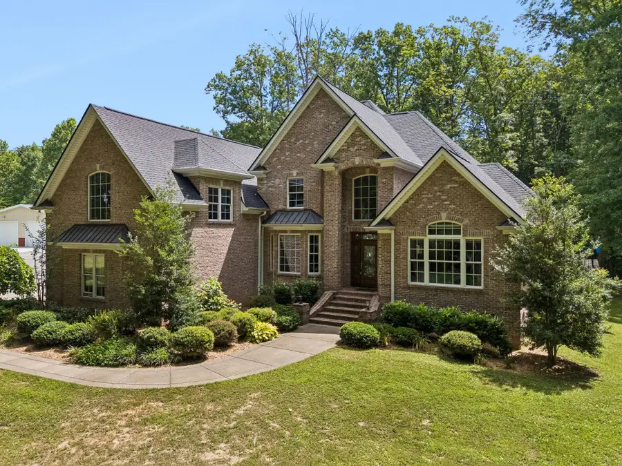 6948 Whispering Oaks Dr, Springfield, TN 37172 - #2