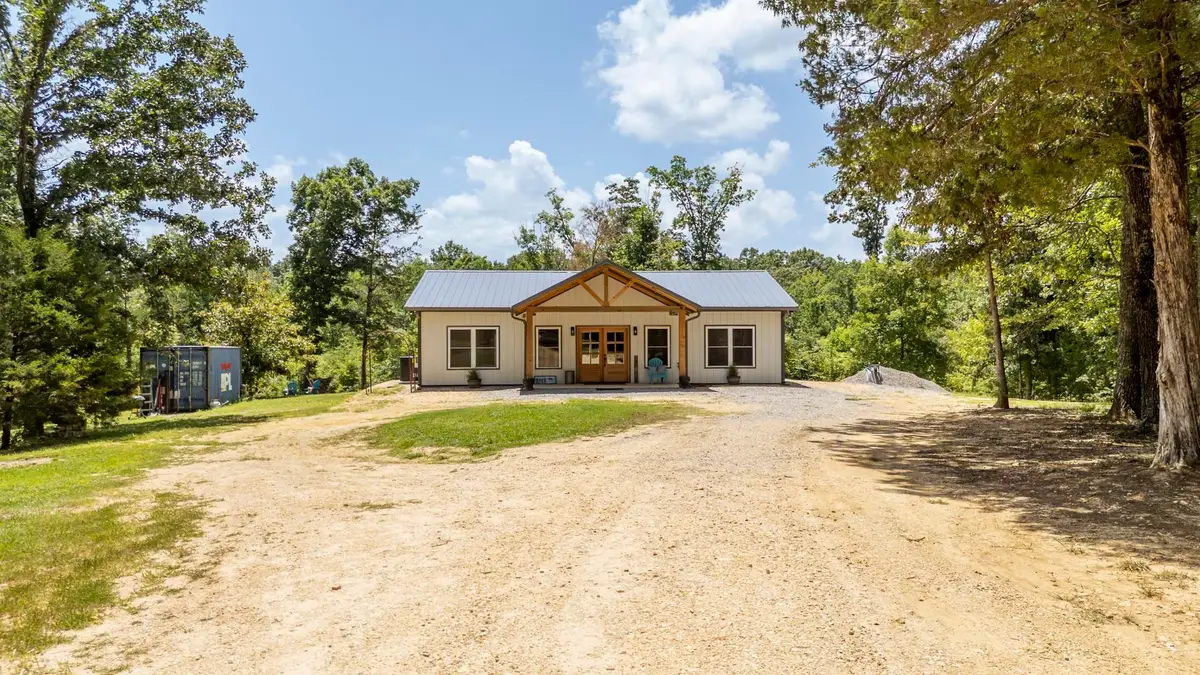 395 West Dr, Savannah, TN 38372 - #1