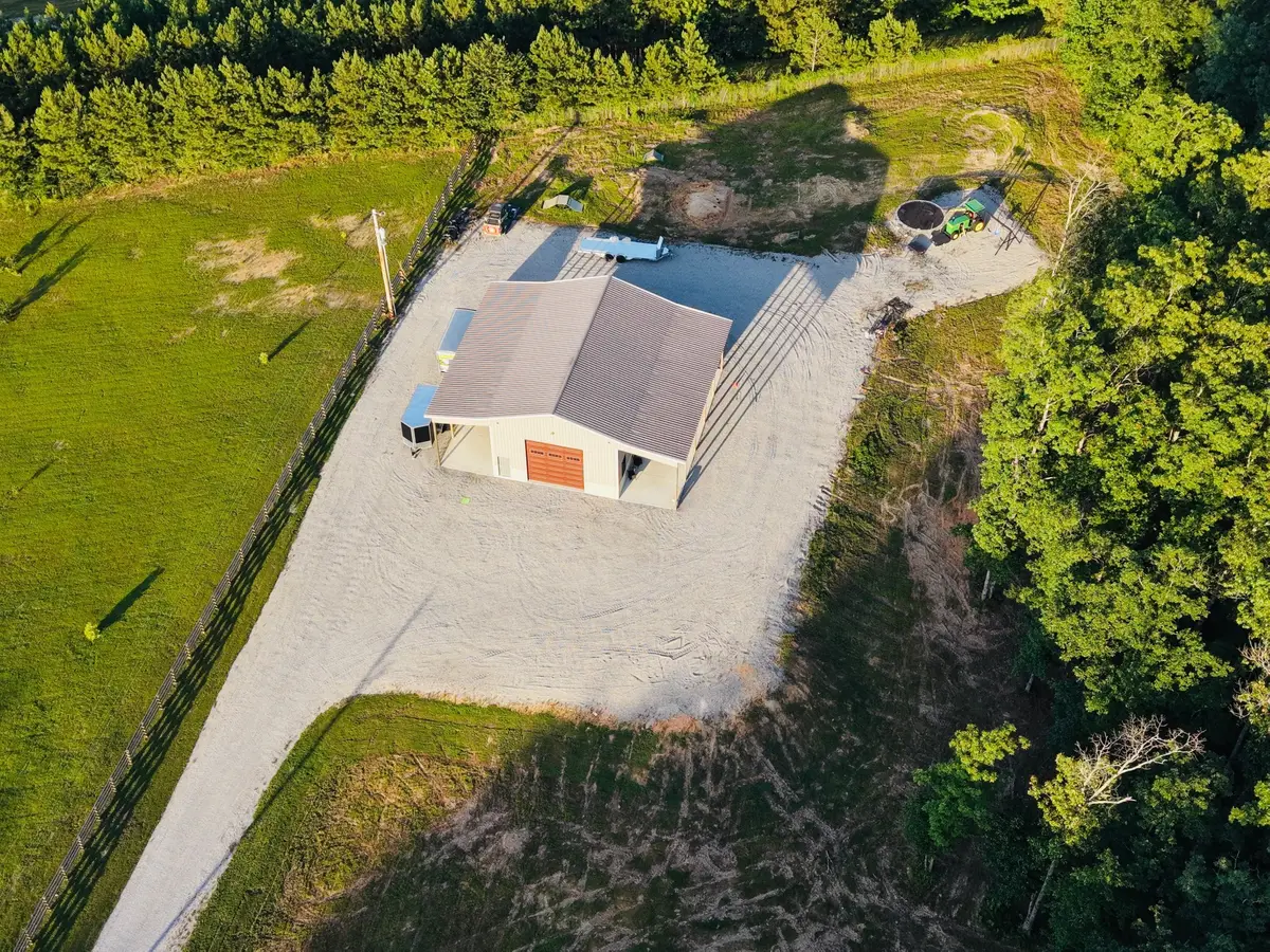 27 Davis Lane, Lawrenceburg, TN 38464 - #1
