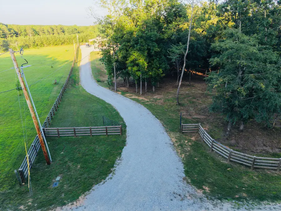 27 Davis Lane, Lawrenceburg, TN 38464 - #2