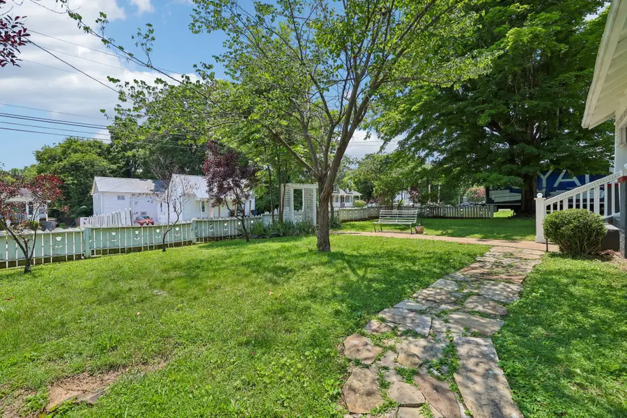 110 Garfield St, McMinnville, TN 37110 - #2