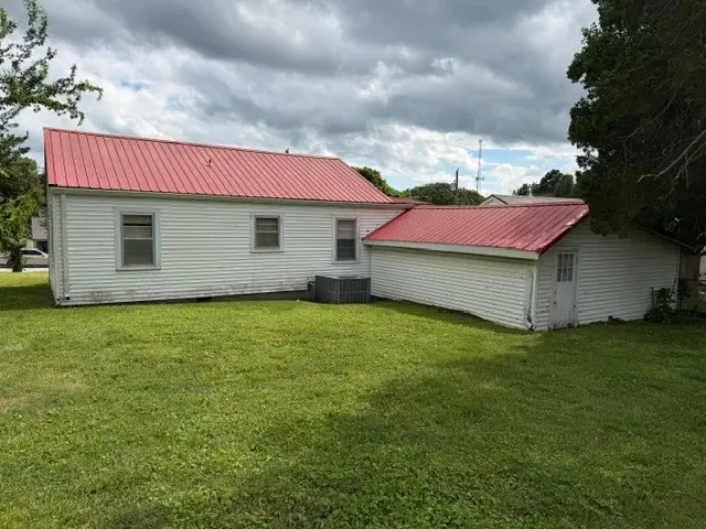 1505 Lawndale St, Fayetteville, TN 37334 - #2