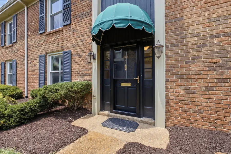 326 Elmington Ave, Nashville, TN 37205 - #3