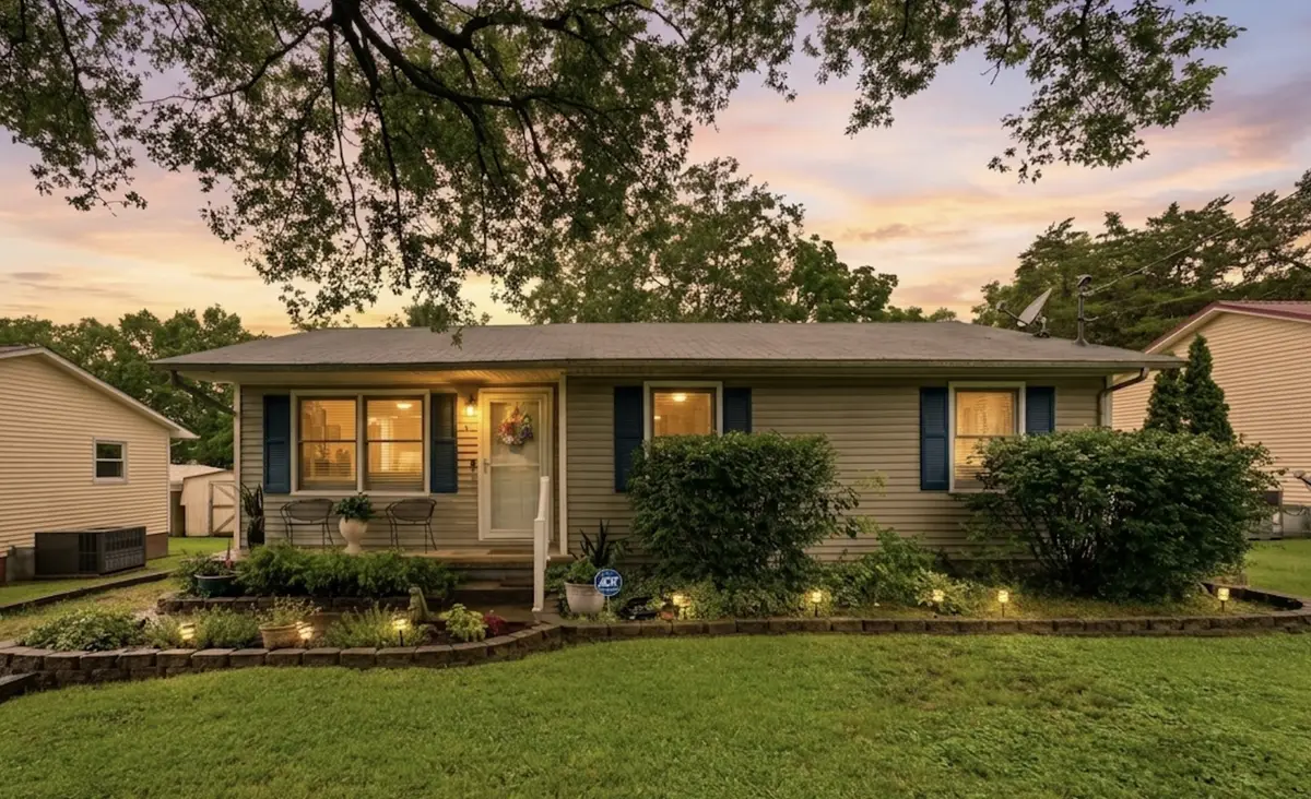 103 Earnhart St, Shelbyville, TN 37160 - #1