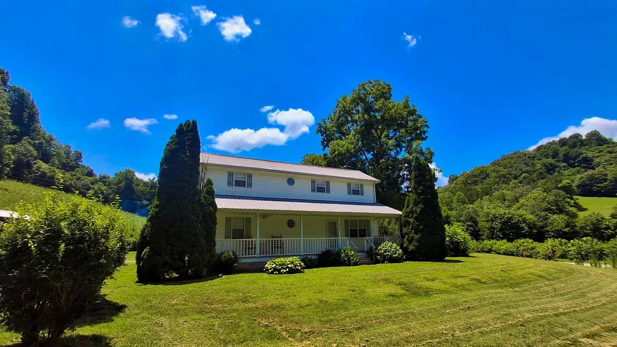 2260 Lawrence Branch Rd, Beechgrove, TN 37018 - #1