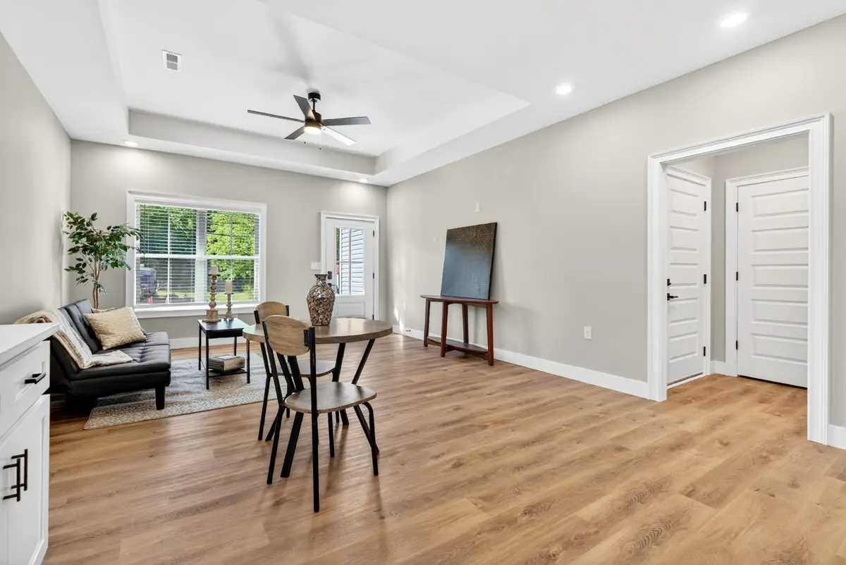 359 Third St, Guthrie, KY 42234 - #1