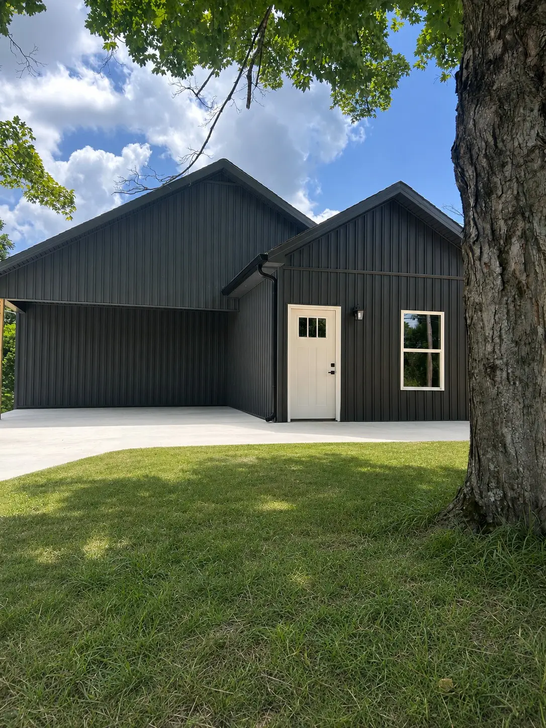 312 1st Ave, Lawrenceburg, TN 38464 - #1