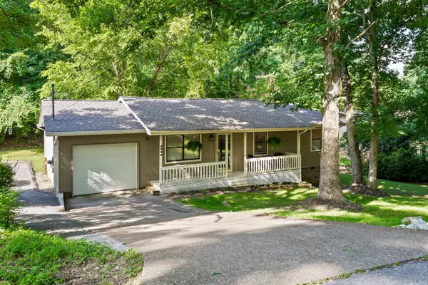 8925 E Ridge Trail Road, Soddy Daisy, TN 37379