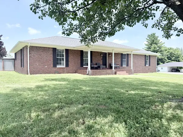 918 Sanderson Dr, Hopkinsville, KY 42240