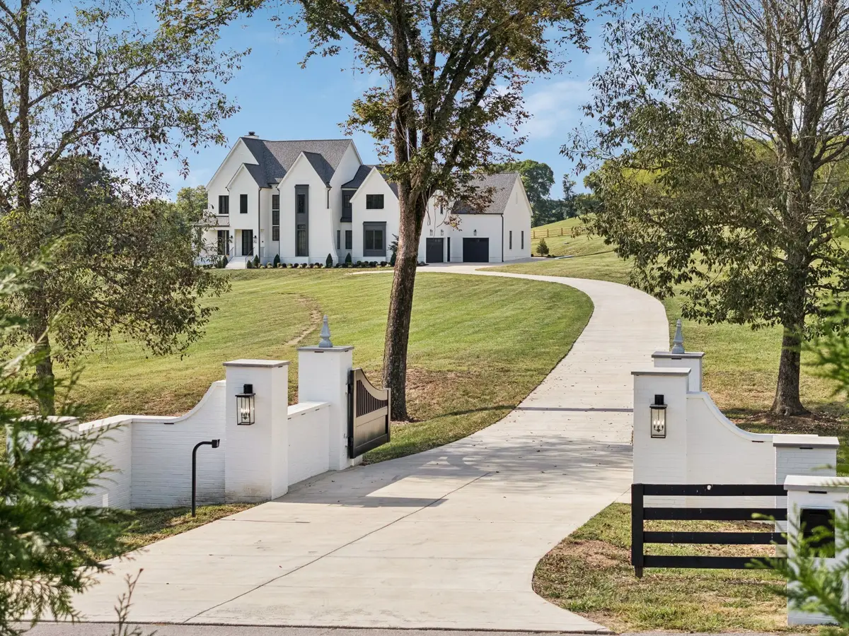 2245 Skinner Rd, Arrington, TN 37014 - #1