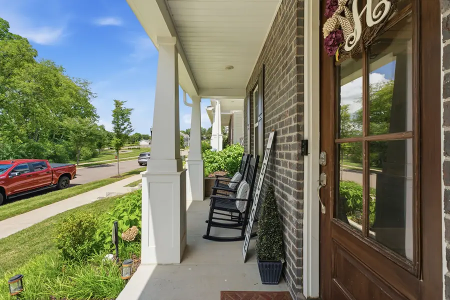 384 Hammock Ln, Spring Hill, TN 37174 - #3