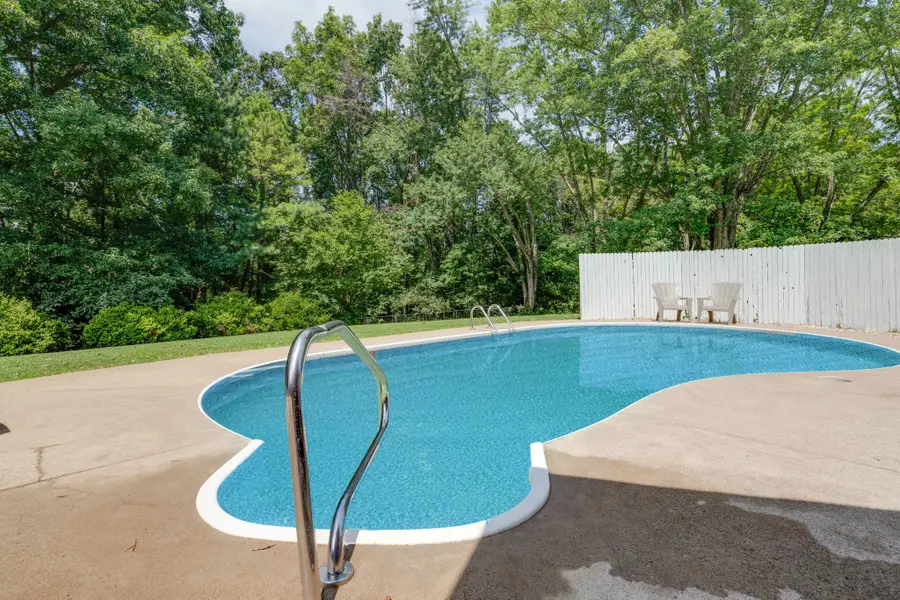 1075 Batson Mill Rd, Charlotte, TN 37036 - #2