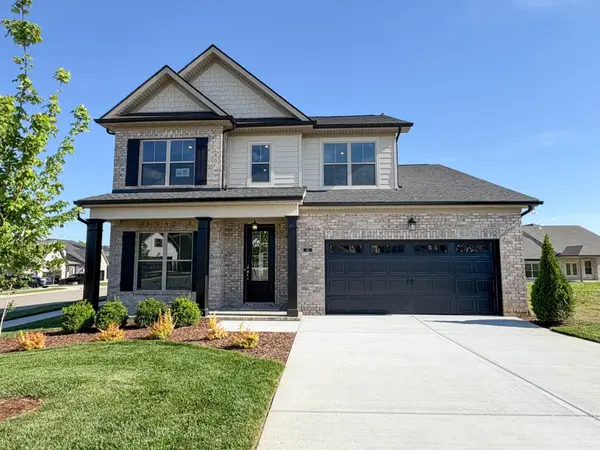 101 Turf Way Street, Gallatin, TN 37066
