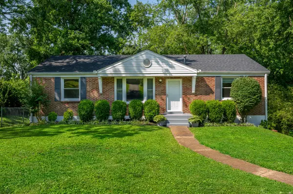 2437 Vale Ln, Nashville, TN 37214