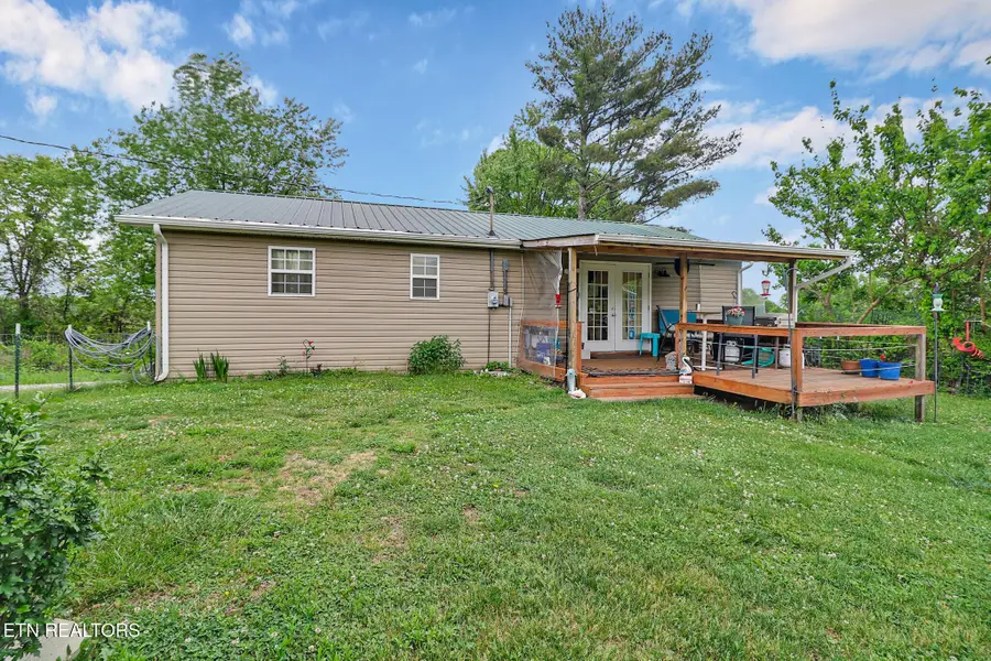 921 Barney Holt Rd, Jamestown, TN 38556 - #2