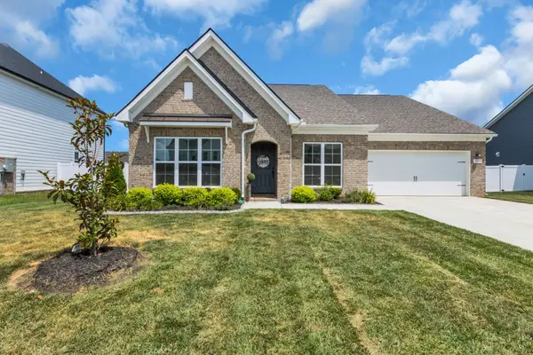 2905 Woodcrest Dr, Murfreesboro, TN 37128
