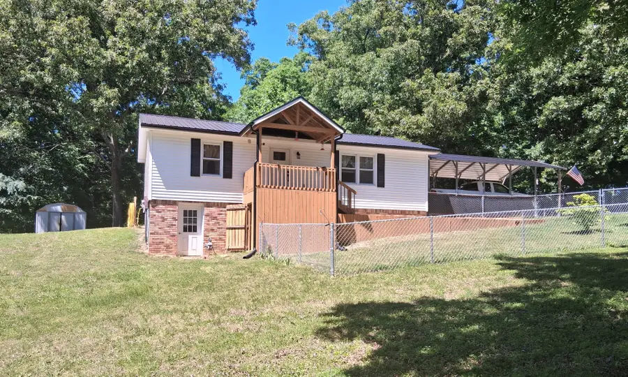 60 Jayson St, Camden, TN 38320 - #2