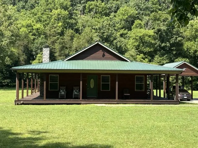 378 Bobo Hollow Rd, Tullahoma, TN 37388 - #1