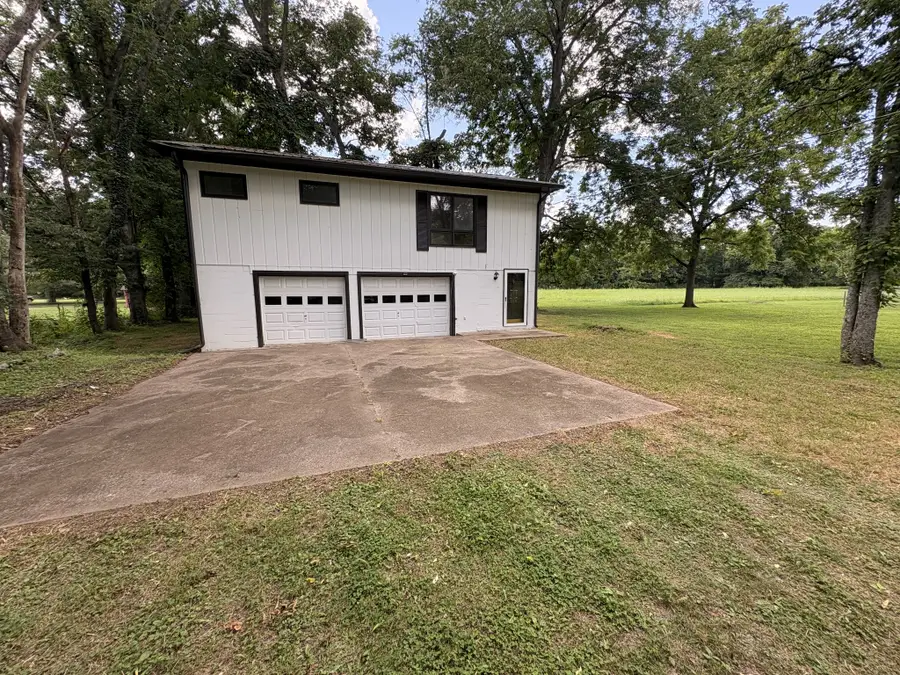 114 Tollgate Rd, Pulaski, TN 38478 - #2
