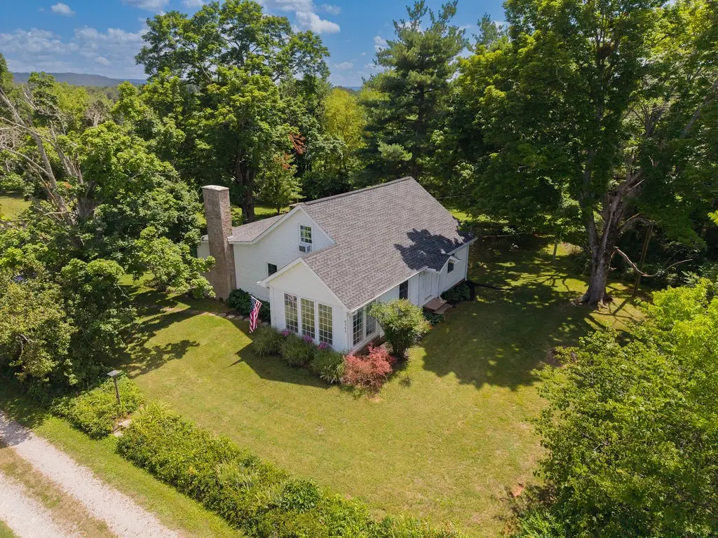 6205 Viola Rd, McMinnville, TN 37110 - #1