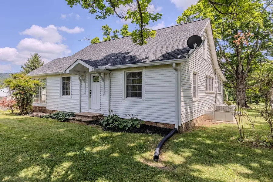6205 Viola Rd, McMinnville, TN 37110 - #3