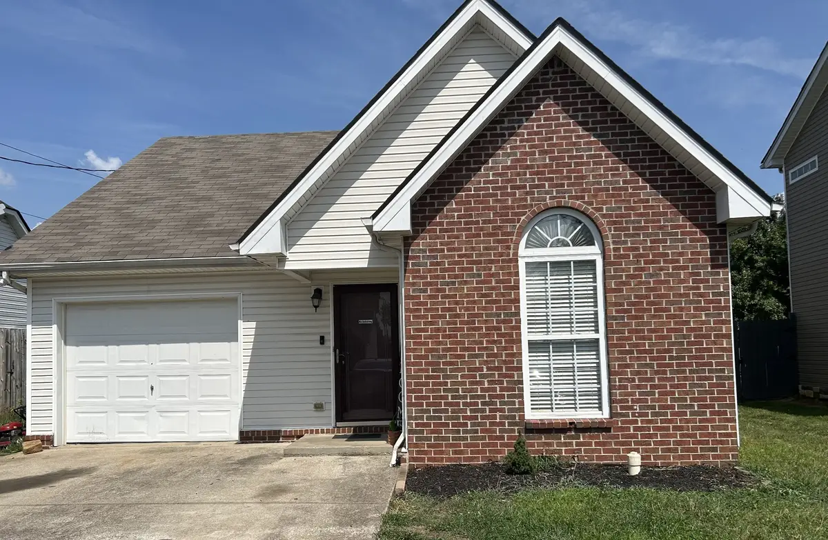 137 Berele Shepsele Ln, La Vergne, TN 37086 - #1