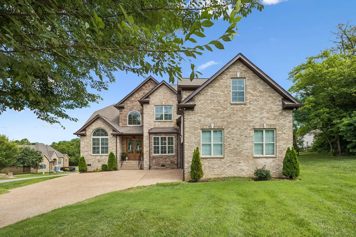 205 Moore Haven Cir, Lebanon, TN 37087 - #1