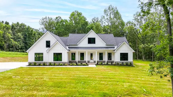 7765 Barnhill Rd, Primm Springs, TN 38476