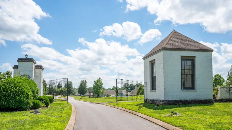 109 Ridgewood Drive, Shelbyville, TN 37160 - #3