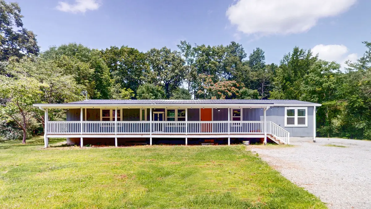 9464 Sugar Tree Dr, Bon Aqua, TN 37025 - #1