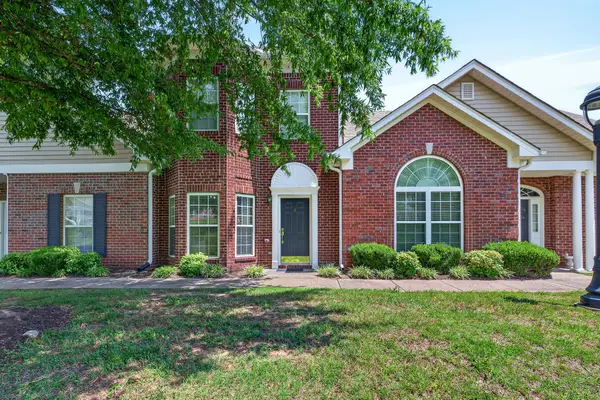 8 Baker Ct, Lebanon, TN 37087