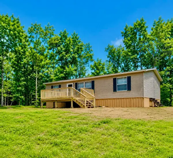 204 County Road 906, Etowah, TN 37331
