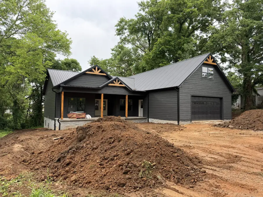 117 Nall Ave, Centerville, TN 37033 - #3