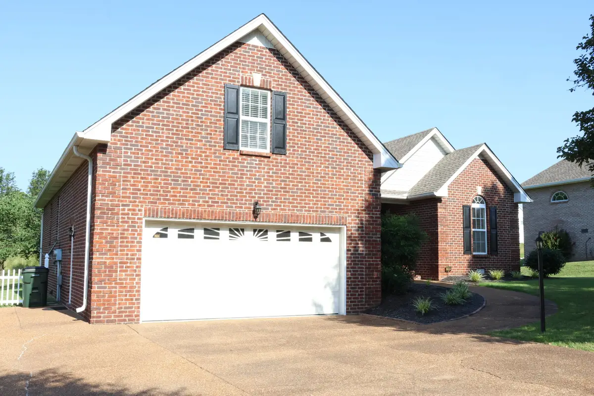 332 Hazeltine Dr, Gallatin, TN 37066 - #1