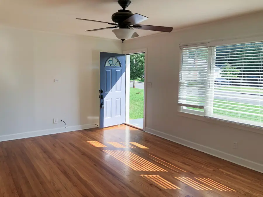 1102 N High St, Winchester, TN 37398 - #2