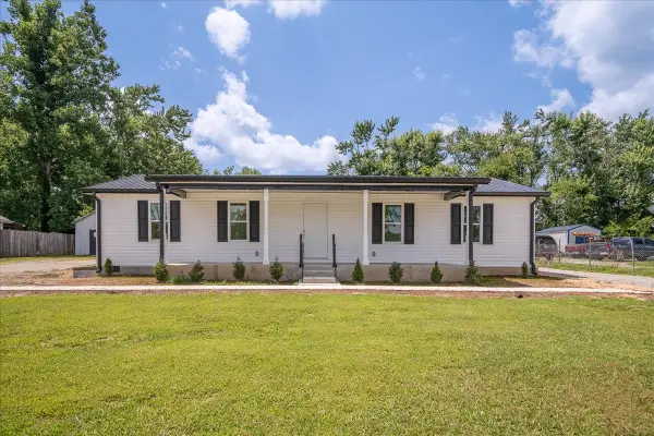 654 W Main St, Hohenwald, TN 38462