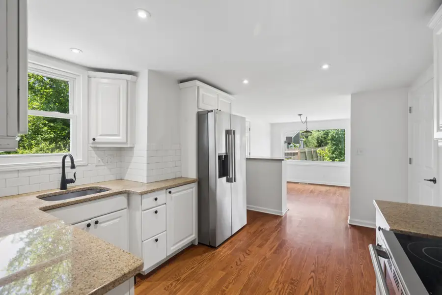 810 Porter Rd, Nashville, TN 37206 - #3