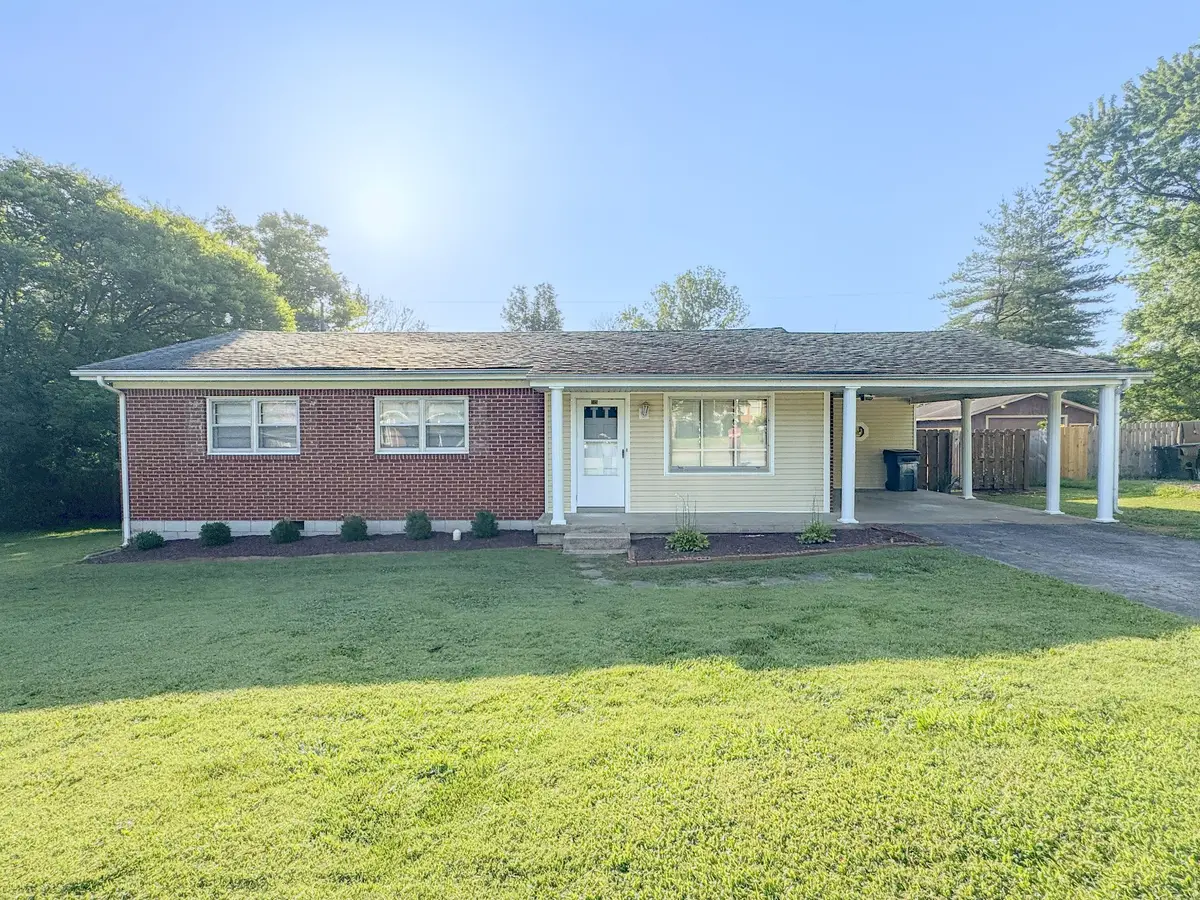1113 Langwood Dr, Gallatin, TN 37066 - #1