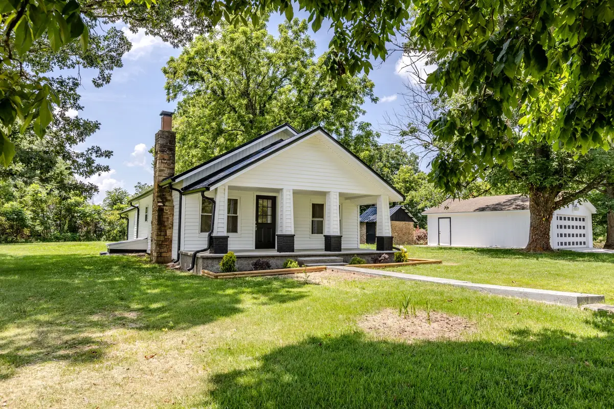 334 N Robin Hood Rd, Doyle, TN 38559 - #1