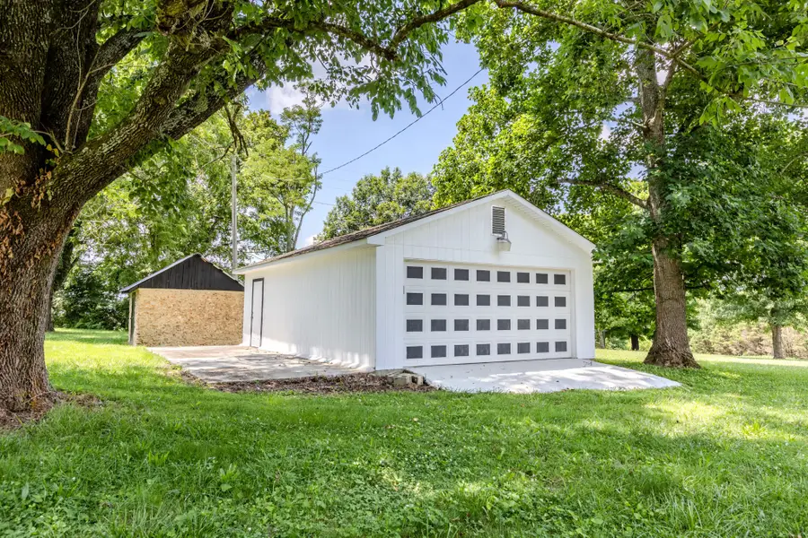 334 N Robin Hood Rd, Doyle, TN 38559 - #3