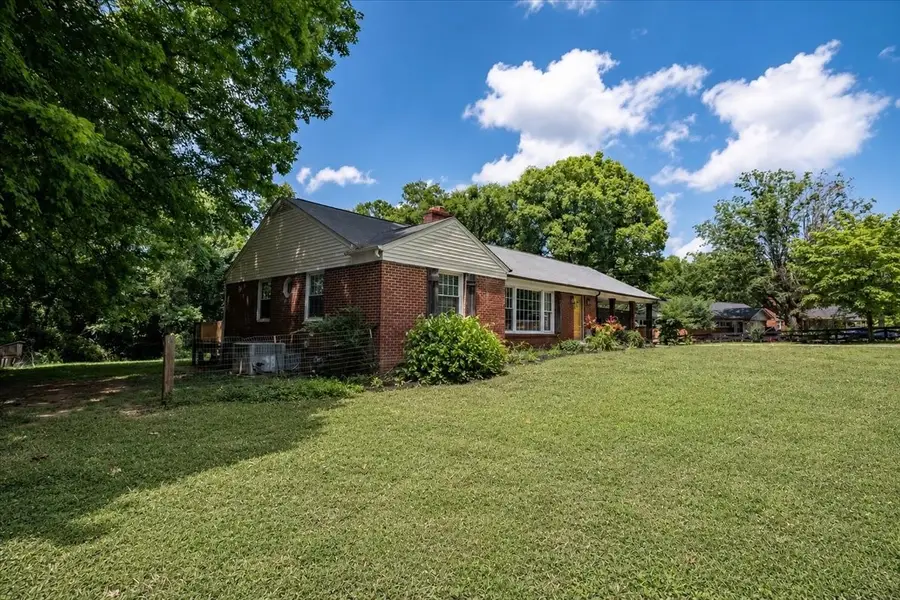 303 N Laurel Cir, Columbia, TN 38401 - #3