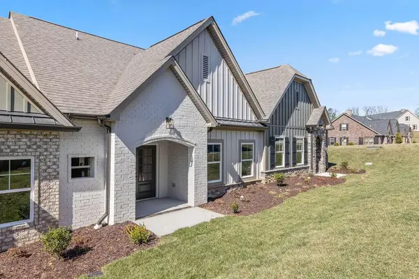 92 Founding Way #23, Lookout Mountain, GA 30750