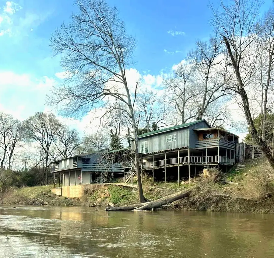 1101 W Jackson St, Shelbyville, TN 37160 - #2