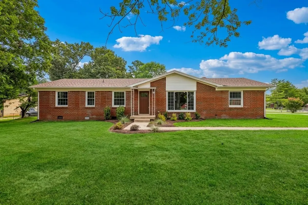 213 Andrew Dr, Clarksville, TN 37042 - #1