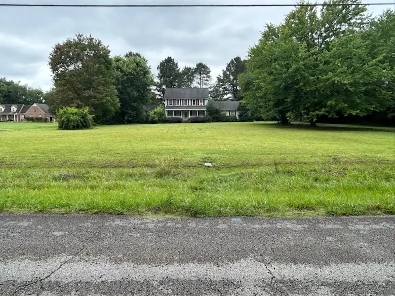 651 Turkey Creek Dr, Tullahoma, TN 37388 - #2